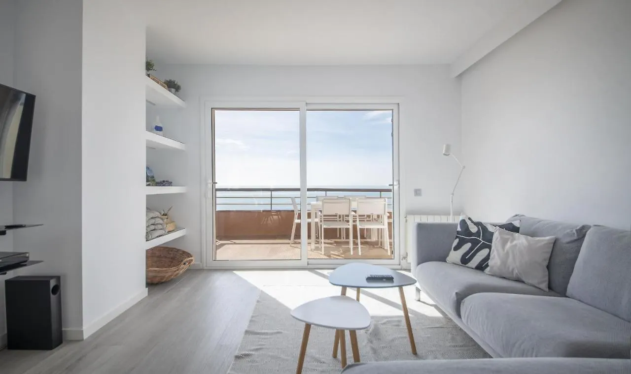 R143 Beachfront Apartment Dorianne Calafell 0*,  Spain